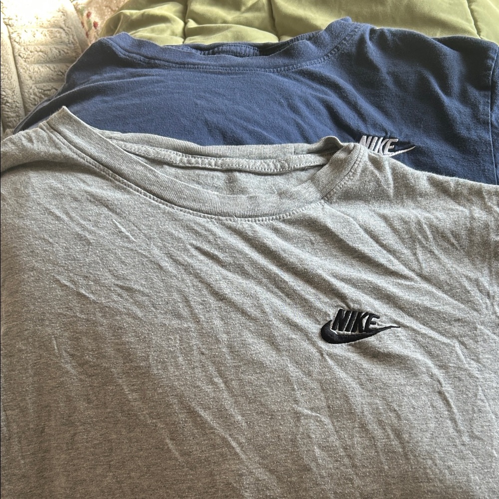 Nike Men's Short Sleeve Tees in Gray and Navy